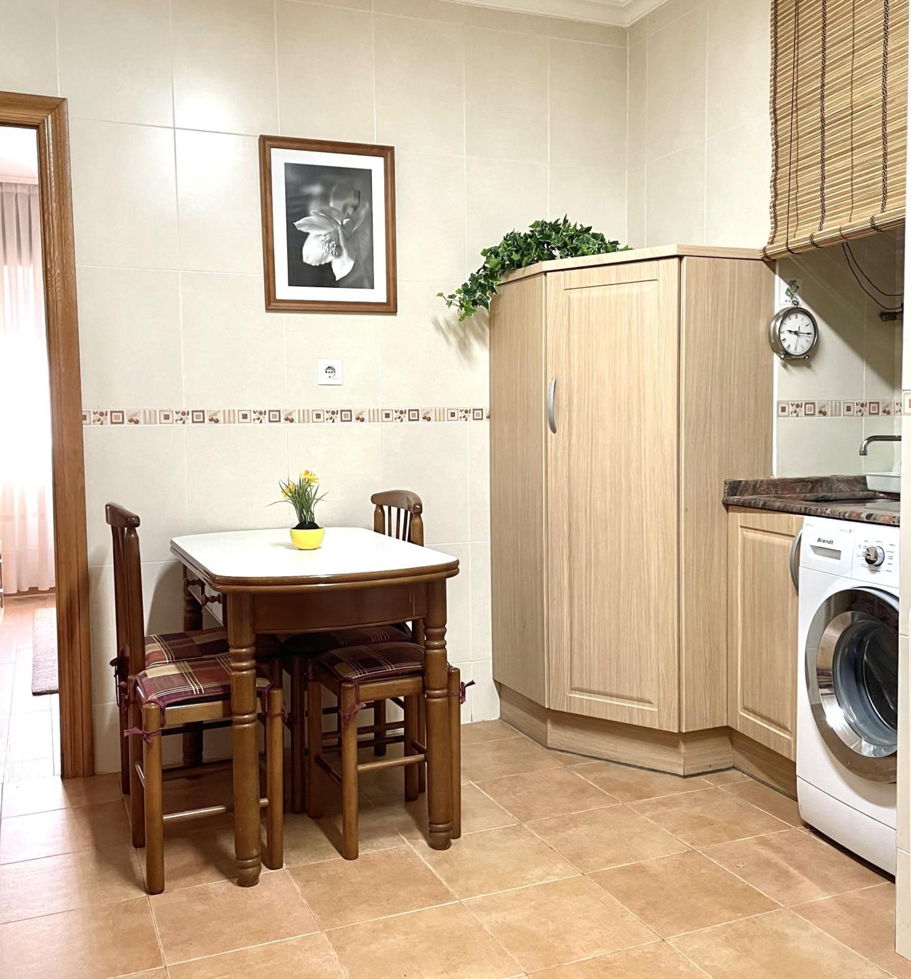 Tranquilo Apartamento Cerca Del Casco Viejo Bilbao Bagian luar foto
